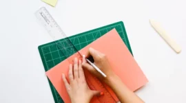 Penerapan Strategi Keunggulan Biaya dan Diferensiasi: Contoh dan Penjelasan
