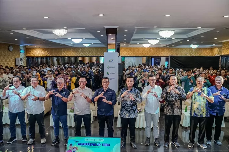 Program Inkubator Agripreneur Tebu di Kediri mendukung generasi muda untuk berperan dalam swasembada gula Indonesia 2028 dengan pelatihan dan pendampingan