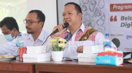 Hanya 0,8% perusahaan di Pamekasan terapkan UMK. Dinas UKM jelaskan kriteria usaha mikro, kecil, dan kenaikan UMK 2025.

