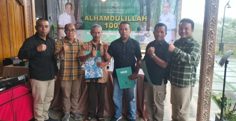 Perhutani beri apresiasi kepada KPH Probolinggo atas pencapaian target getah pinus 2024, meningkatkan semangat produksi di periode berikutnya.

