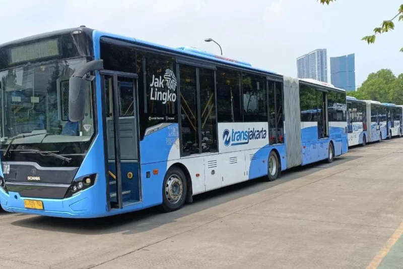 Identifikasi masalah konsumen transportasi Transjakarta 2022, serta strategi perusahaan untuk merespons keluhan pelanggan