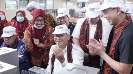 Kementerian Investasi meresmikan fasilitas produksi SKT PT HM Sampoerna di Blitar dan Tegal, ciptakan 3.500 lapangan pekerjaan dengan investasi Rp630 miliar.

