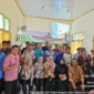 Pemkab Jombang tingkatkan kelembagaan petani tembakau dengan DBHCHT 2024. Dorong efisiensi usaha tani, pemasaran, dan kesejahteraan petani.

