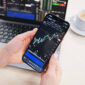 Pengertian lot dalam saham dan fungsinya penting bagi investor. Pelajari cara kerja lot, jenisnya, dan perannya dalam strategi investasi di pasar saham.