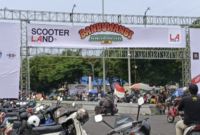 Banyuwangi Scooter Festival di Pantai Boom Marina meriahkan perekonomian lokal, dengan UMKM lokal mendapatkan keuntungan besar dari acara ini