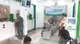 Harga emas naik tajam, transaksi pembelian emas di Pegadaian Banyuwangi melonjak hingga 70 persen karena minat investasi masyarakat meningkat.