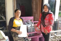 Dinas Koperasi Jember lakukan pengecekan door to door terhadap penerima bantuan Gerobak Cinta. Pelanggar pakta integritas terancam sanksi pidana.