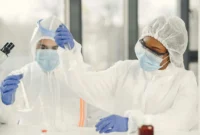 Kenali jenis alkohol dalam produk kosmetik dan obat, mulai dari ethanol hingga cetyl alcohol, beserta fungsi, manfaat, dan cara memilihnya tepat.
