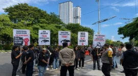 Mahasiswa Jatim desak pemerintah perketat pengawasan dana asing ke NGO demi transparansi dan menjaga stabilitas nasional.